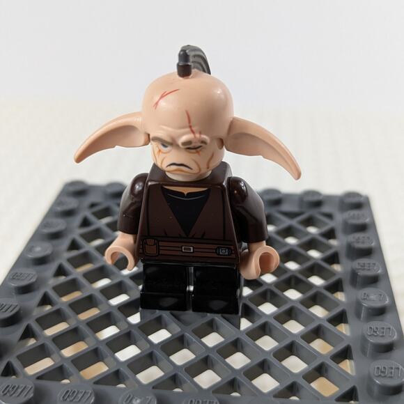 Lego Star Wars Even Piell Minifigure 9498 Jedi Starfighter Clone Wars Authentic - Picture 1 of 5